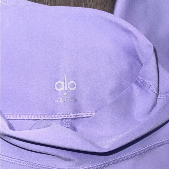 ALO Yoga High Rise Airbursh Leggings - Picture 2 of 5